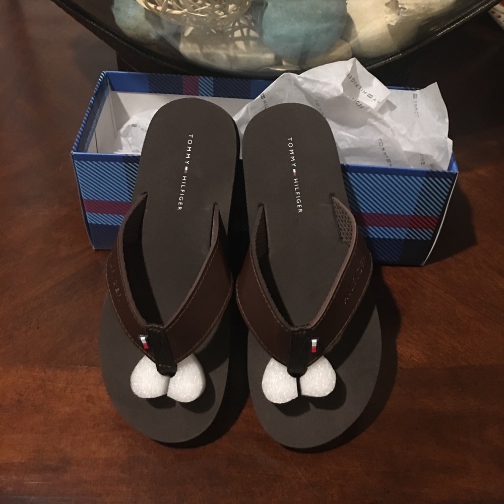 Tommy Flip Flops